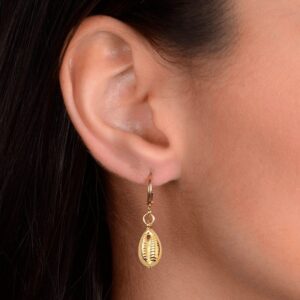 Brinco de Argolinha Com Búzios Banhado a Ouro 24k