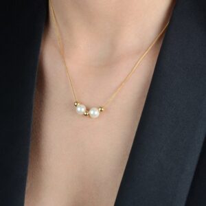 Colar de Pérolas e Esferas Banhado a Ouro 24k