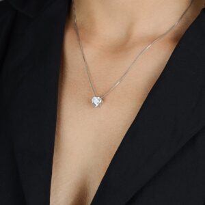 Colar de Pedra Natural em formato de Coração Banhado em Ródio