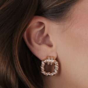 Brinco de Gala Trançado com Zircônia Banhado a Ouro 24k